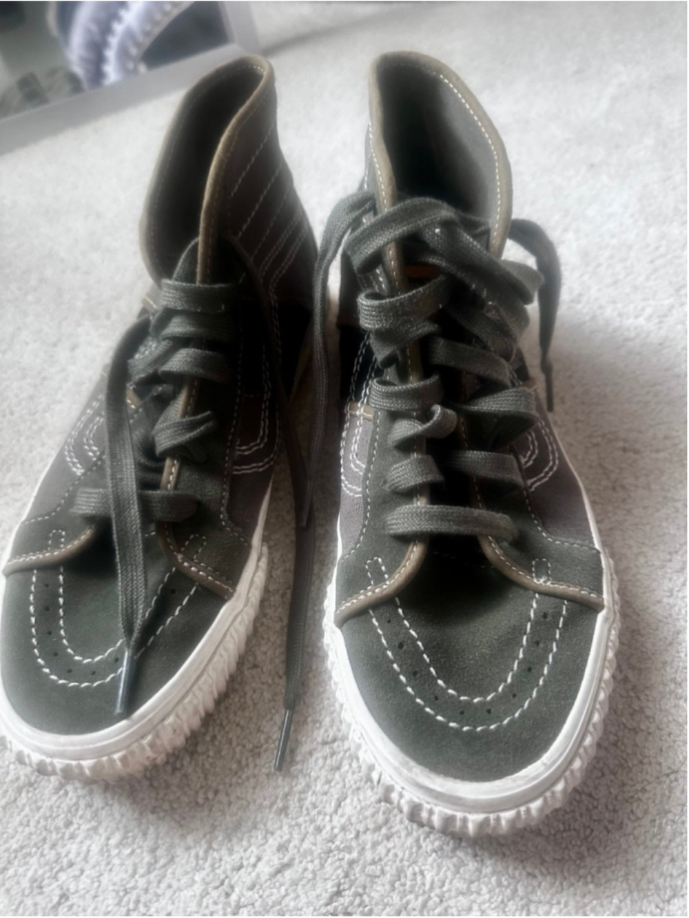 Vans Canvas High Tops Men’s 8/Woman’s 9.5